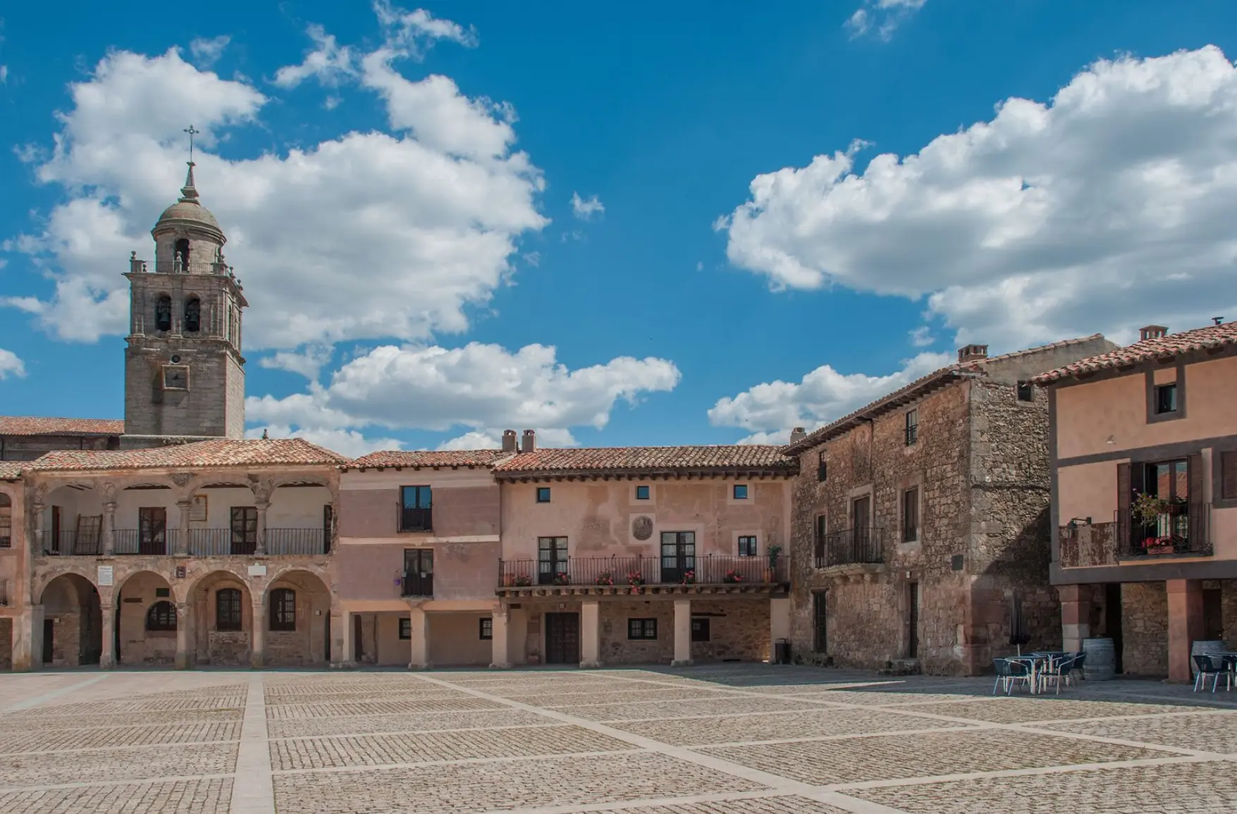 MEDINACELI Y SANTA MARIA DE HUERTA